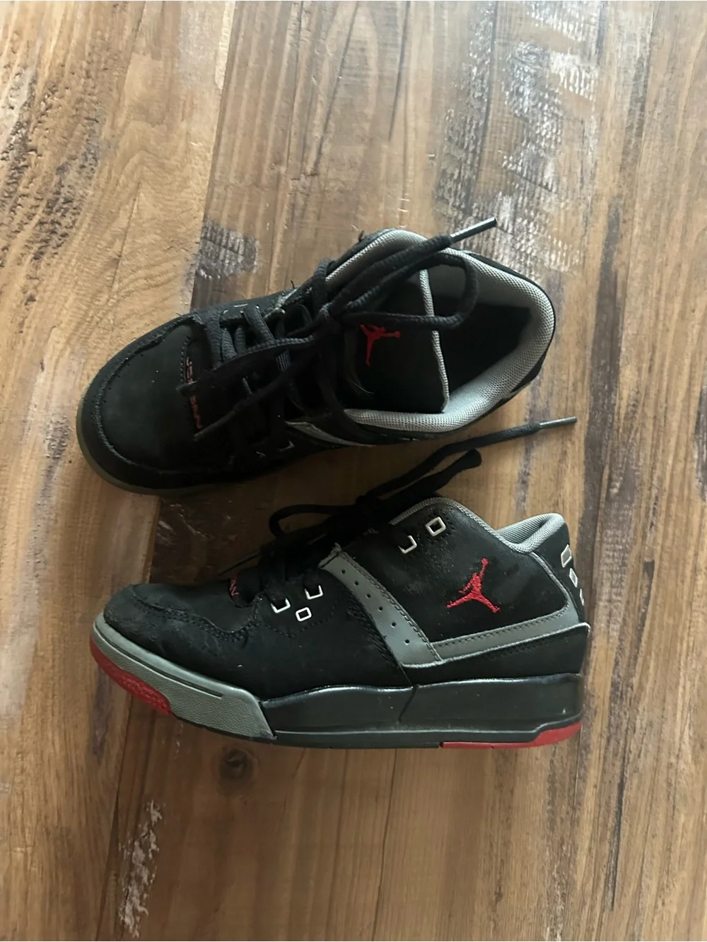 Jordan Kids Black and Red Low-Top Sneakers